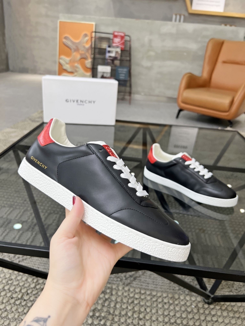 Givenchy Sneakers